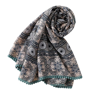 Spring and autumn national geometric collision color  tourism tassel beach towel scarf