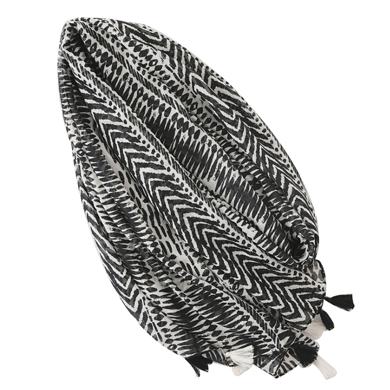 Korean version women's black and white geometric fringe long scarf