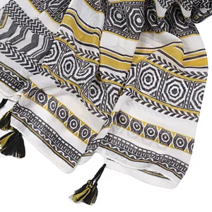 New  style fashion Vintage wavy pattern shawl  scarf