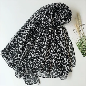 Factory direct black and white leopard beach sunscreen leopard print plain  voile scarf printed