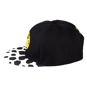 Wholesale Fashion Baseball Cap Custom Metal Logo Snapback Hats