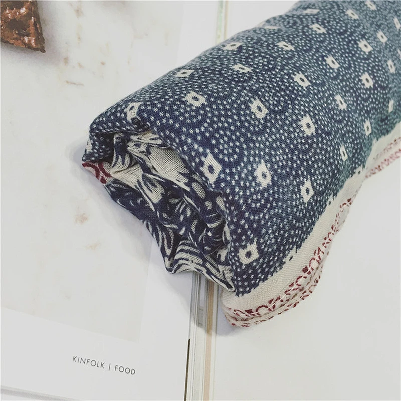 2018 New ladies fashion printing tassel ethnic style 180 * 100cm cotton scarf plain custom