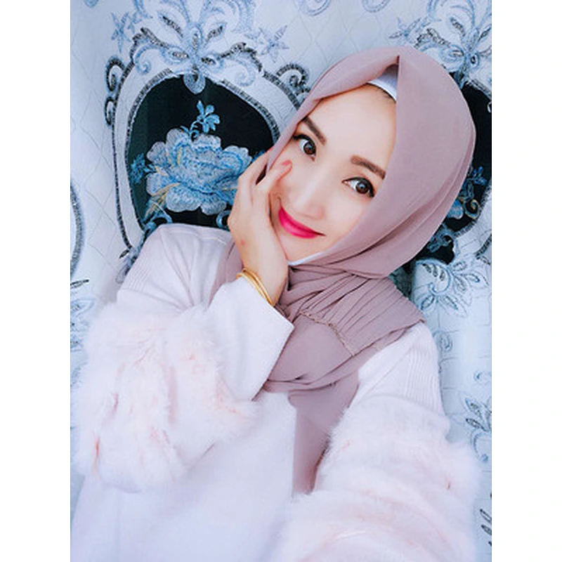 Wholesale monochrome crumpled stitching headscarf plain crinkle pearl chiffon hijab scarf