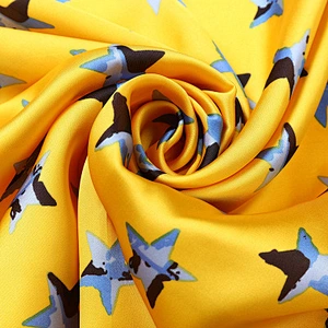 Classic wild star pattern sunscreen scarf fashion square silk scarf women printed