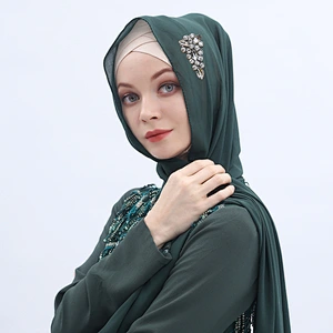 Hot fashion chiffon rhinestone Muslim female hijab long stylish plain muslim hijabs scarfs