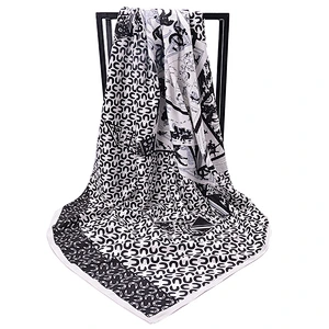 Manufacturer 130cm printed large square travel scarf manufacturer twill women long silk square scarf