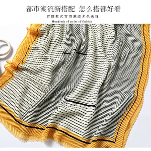 Autumn and winter warm fashion cotton and linen scarf print pleated cotton crinkle striped winter scarf