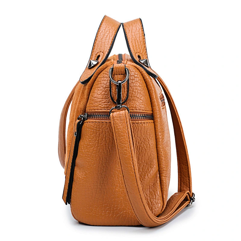 2019 Hot-selling pu leather zipper rivet motorcycle shoulder  rivet vintage leather pillow handbag