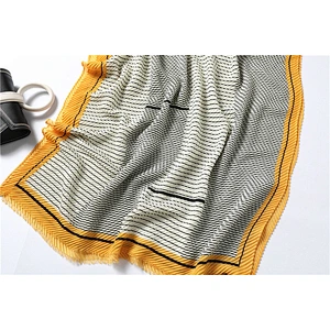 Autumn and winter warm fashion cotton and linen scarf print pleated cotton crinkle striped winter scarf