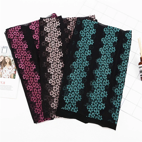 Muslim headscarf travel beach towel floral jacquard stitching lace hijab scarf for women