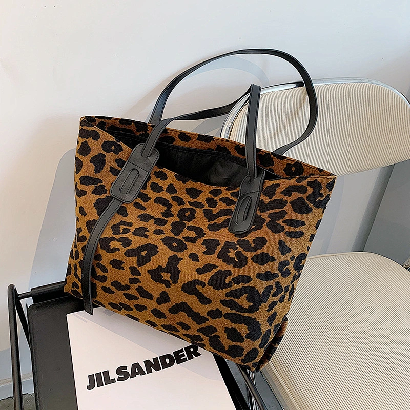 Factory Wholesale Custom  Women Handbag Fashion Lady Shoulder Bag Hot selling winter handbag Tote