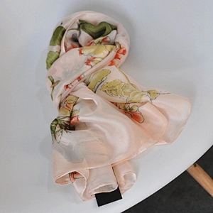 Wholesale Brand New Silk Scarf Women Spring Summer Silk Scarves Thin Flower Shawls Wraps Foulard Print Hijab Stoles