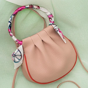 2020 New Trendy Korean Retro Litchi Pattern Messenger Bag Casual Silk Scarf Decoration One-Shoulder Small Square Bag