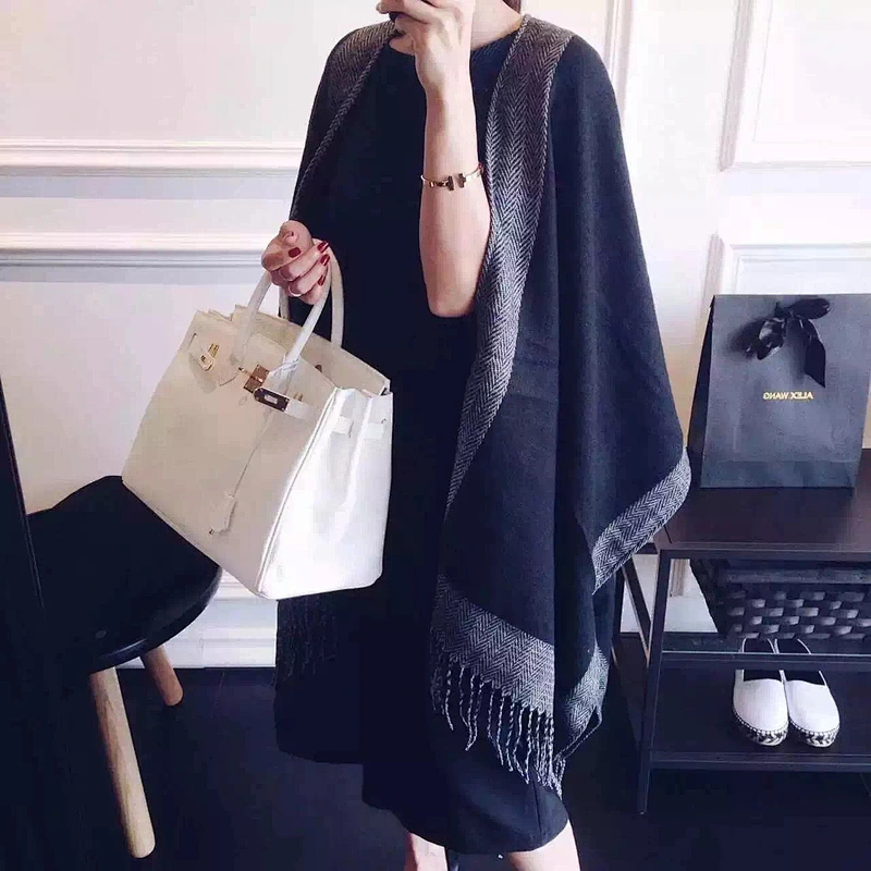 Western Hot Style Shawl Retro Black And Gray Color Matching Cashmere Thickened Double-Sided Split Scarf Cloak
