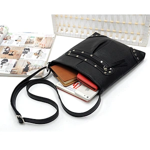 2020 Hot Sale Fashion Hollow Out Small Size Portable Ladies Messenger Bag For Carrying Mobile Phone And Cosmetic
