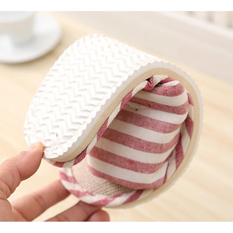 2020 New Arrival Linen Fabric Breathable Eco-Friendly Fabric Multi Color Design Unisex Anti Skid Lightweight House Slippers