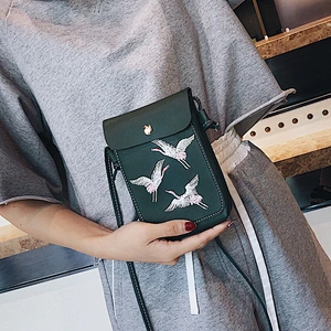 2020 New Student Handbags Fashion Simple Fresh Forest Embroidery Retro Personality Mobile Phone Bag