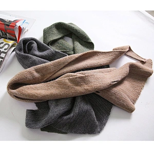 2021 Autumn Winter Plain Color New Ladies Triangle Small Scarf Perforated Hollow Shawl Scarf