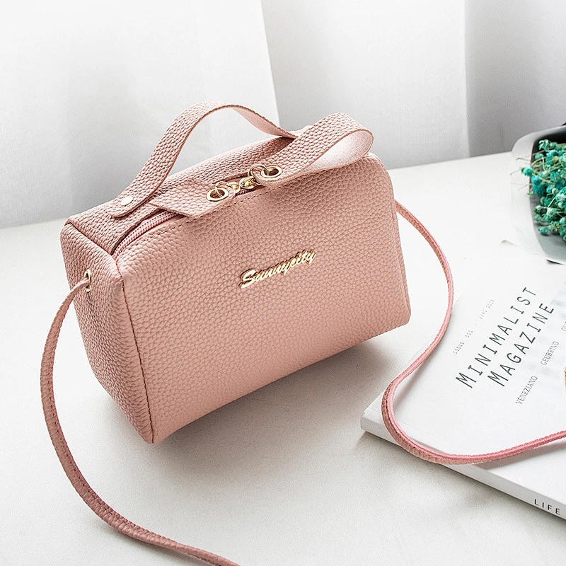 2020 Wholesale Multicoloured Faux Leather Fashion Messenger Luxury Vintage Handbag For Women Logo