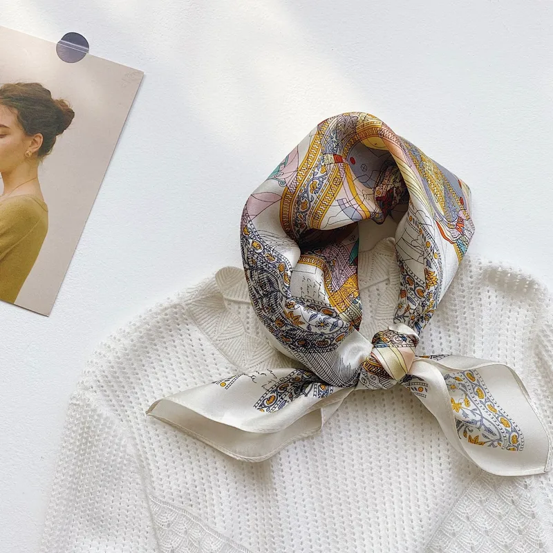 2020 new ladies 53cm carriage chain pegasus printing satin silk hair scarf  with logo