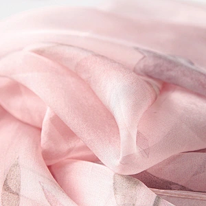 Wholesale 2020 latest chinese slim flower print ladies 100% pure silk scarf