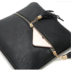 2020 Hot Sale Fashion Hollow Out Small Size Portable Ladies Messenger Bag For Carrying Mobile Phone And Cosmetic