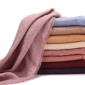 Hot sale cotton and linen solid sunscreen shawl islamic malaysian cotton hijabs scarf