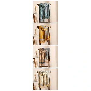 Small Daisy Flower Cashmere Scarf Female Winter Korean Version Double-Sided Printing Student Warm Tassel Scarf