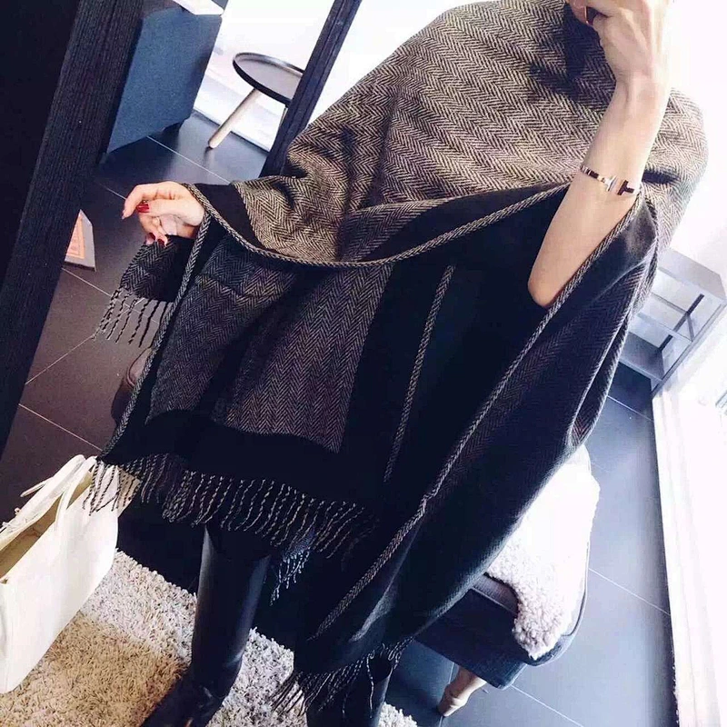 Western Hot Style Shawl Retro Black And Gray Color Matching Cashmere Thickened Double-Sided Split Scarf Cloak