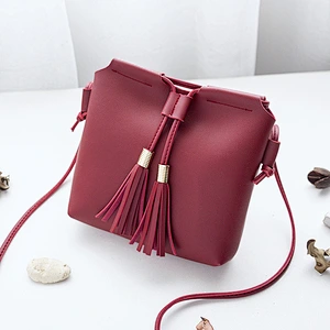 Fashion Womens Cheap Promotional Shoulder Crossbody Leisure Leather Tassel Messenger Bags