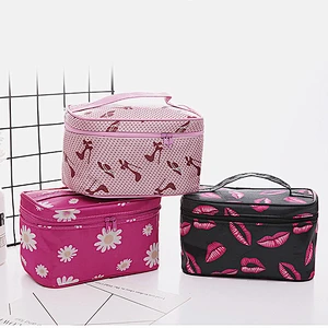 OEM Fashion Lady Bag Luxury Cartoon Zipper Closure Makeup Bag Eco Large Travel Beauty Cosmetic Case