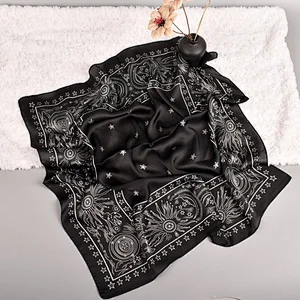 Elegant Print Small Square Scarf Soft Pink Women'S Silk Scarf Can Be Customized