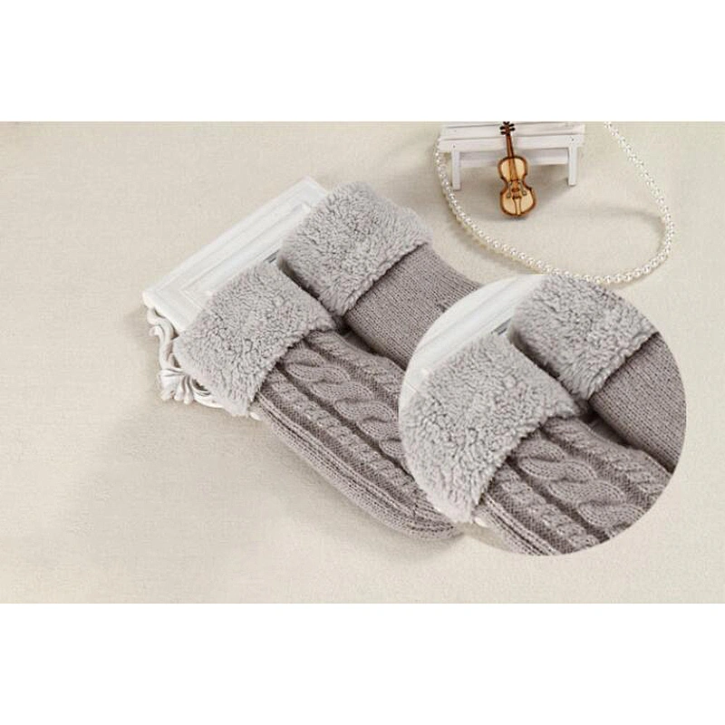 2020 Winter Fashion Ladies Gloves Riding Gloves New Trend Mohair Thickened Plus Velvet Single Finger Gloves