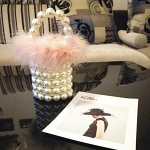 Retro Ladies Single-Shoulder Messenger Bag Hand-Woven Beaded Pearl Plush Bucket Bag Evening Bag