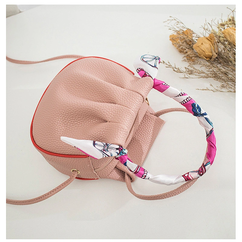 2020 New Trendy Korean Retro Litchi Pattern Messenger Bag Casual Silk Scarf Decoration One-Shoulder Small Square Bag