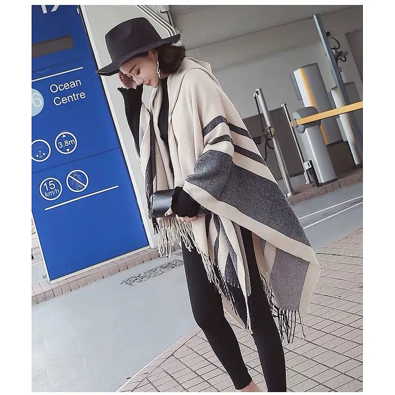 2021 Wholesale Autumn Winter Ladies Cape Shawl With Hood Warm Tassel Scarf Shawl Dual-Use Thick Shawl