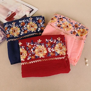The new dual-use cotton female shawl promotional muslim embroidered flower long scarf