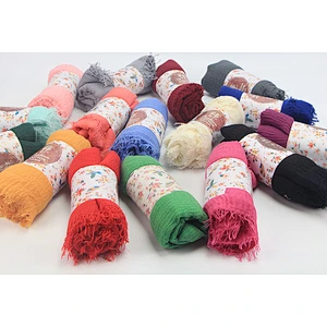 Factory Direct Cotton And Linen Solid Color Crinkle Short Beard Muslim Cotton Scarf Hijab