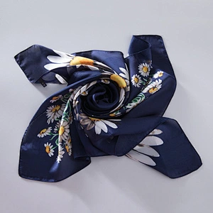 Small chrysanthemum scarf literary style square scarf pure silk edge scarf women printed