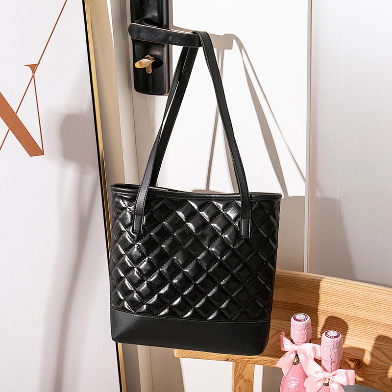 New Style Black Tote Bags Textured Handbag Ladies Wild Single-Shoulder  Bag Foreign Style Bag