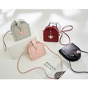Beautiful Double Heart Decor Luxury Small Cross Body Mini Bags For Women And Ladies