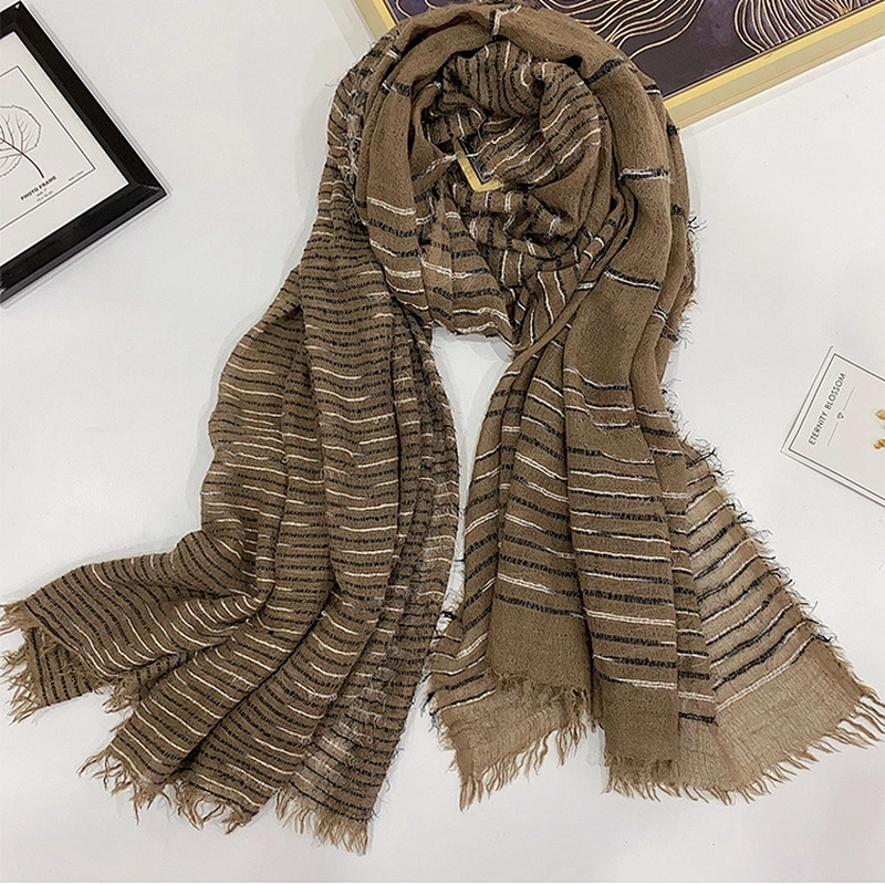 2020 Factory Wholesale Women Wool Blended Spring Autumn Simple Fashion Wild Feather Yarn Classic Scarf
