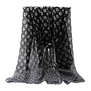 New daisy printed sunscreen shawl voile fabric muslim outdoor headscarf scarf beach shawl