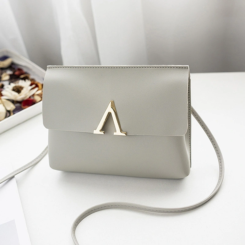 Wholesale Ladies Handbag New Design Small Messenger Bag Simple Design Crossbody Wallet Bag Different Color Shoulder Bag