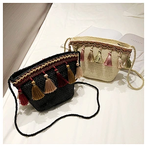 Wholesale Tassel Hanging Straw Bag Ethnic Style Crossbody One-Shoulder Beach Bag Rattan Woven Straw Female Bag