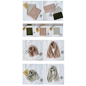 2020 Factory Direct New Autumn Winter Japan Korea Cashmere Border Scarf Female Clip Flower Shawl Wholesale