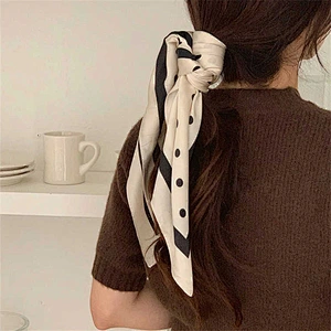 Wholesale Classic Wild Pure Color Small Wave Dot Square Scarf Korean 70cm Decorative Shawl Scarves