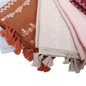 Muslim female sunscreen scarf plain weave tassel cotton printed jacquard scarf