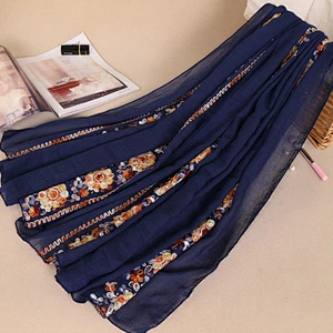 The new dual-use cotton female shawl promotional muslim embroidered flower long scarf