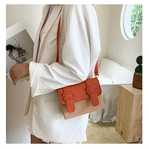 2020 Hot Sale Fashion Hollow Out Small Size Portable Ladies Messenger Bag For Carrying Mobile Phone And Cosmetic